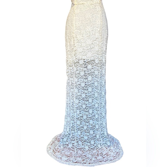 ASTR MAXI LACE DRESS - Picture 2 of 5